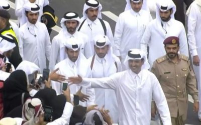 اليوم الوطني في قطر.. صاحب السمو يصافح أبناء شعبه الأوفياء